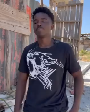 As vezes ele só precisa de um momento desconfortável para consertar as coisas part2