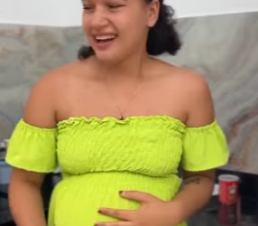 Ela recebeu um dinheiro inesperado part