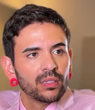 Ele fez de TUDO para estar PERTO dela e CONSEGUIU part2