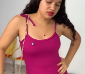 Enquanto marido dormia, ela saia para se divertir part2