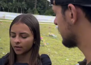 Filha ia todos os dias no túmulo da mãe, motivo vai te surpreender part2