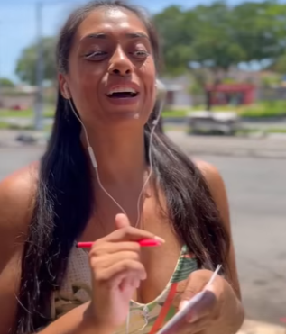 Essa garçonete se tornou uma Super Modelo graças a esse empresário