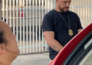 Nunca mexa com filha da Comandante part2