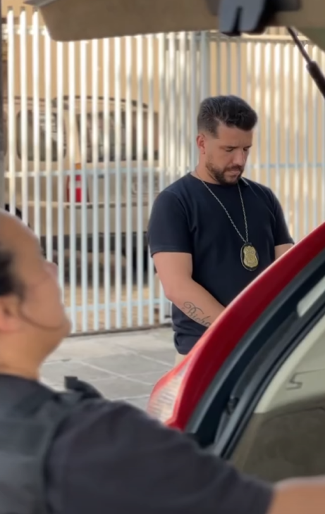 Nunca mexa com filha da Comandante part2