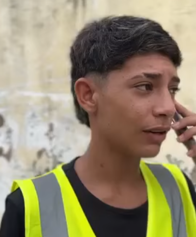 Ela pegou celular emprestado da vizinha descobriu que ela era amante do seu pai Part2