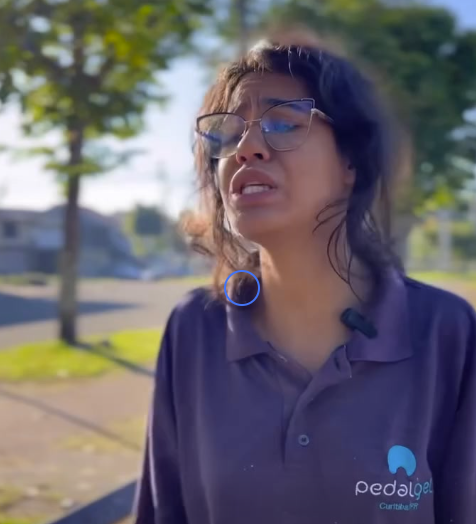 Garota pegou tudo que tinha na bolsa para fazer justiça part2