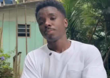 Está jovem só trabalhava para comprar roupas luxos, esquecendo se da condição em que vivia part2