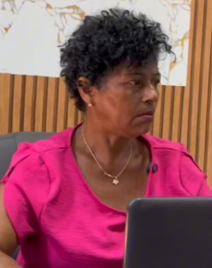 Funcionária mentiu pro patrão teve uma surpresa part2