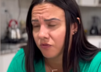 Foi grosso com esposa na frente da amiga, mas não esperava por isso part2