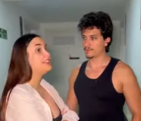 Ele fingiu que tinha saído pra ouvir a conversa da mulher part2