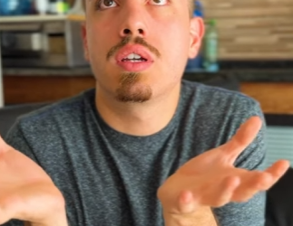 Minha familia escondeu esse segredo minha vida inteira meu irmão qu