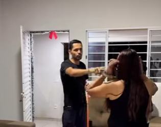 Patroa mentiu para esposo dizendo que a funcionária fez ela limpar o chão part2