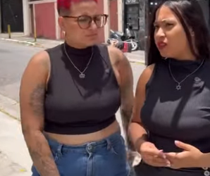 Essa mulher vendia sopa olha como servia, por essa razão não devemos comer em todo lugar part2