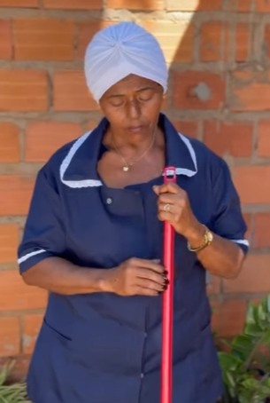 Patroa deu folga para sua funcionária, mais antes de viajar, olha oque ela descobriu part2