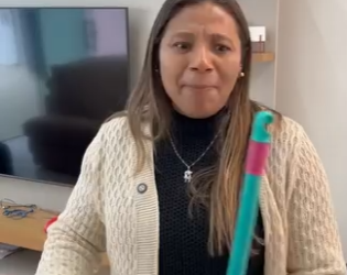 Quer mais uma filha do que a outra, porque ainda ama o pai dela part2