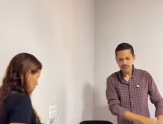 Tim não aceita que sua esposa Chris fez com Adriana sua funcionária part2