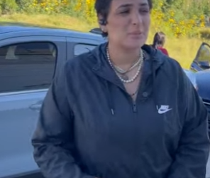 D0004003 Sua esposa volta sem avisar e tem uma surpresa