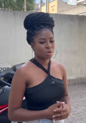 D7000003 Ela revistava todos que saia de casa porquê não confiava em ninguém part2