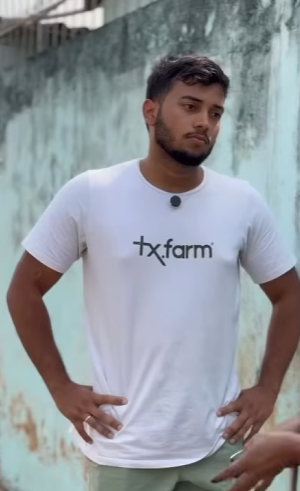 D1200005 Ela colocou a sogra pra fora de casa