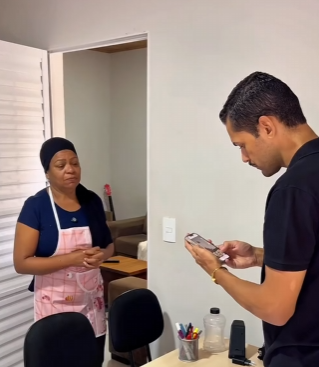 D1300003 Adriana contou para o patrão oque sua esposa fez com a mãe dele part2