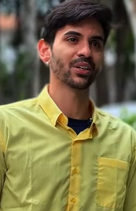 D0100006 Ele PERDEU avô no ano novo!