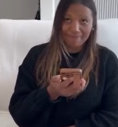 D0400005 Sua mãe lhe enviava 100 dólar por semana e ele achava pouco