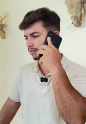 D1800006 Nem todo sorriso significa felicidade…