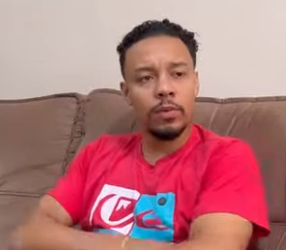 D0700007 Este joven passava tempo deitado dizia não ter sorte porque nasceu na sexta feira part2