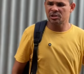 D1700011 Ela teve que ir a escola do entead0 part2