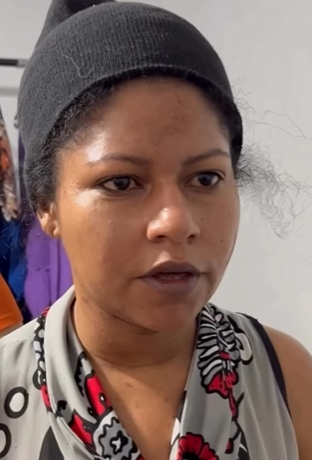 D1700002 O mundo da voltas part2