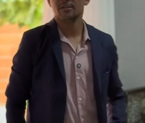 D1700013 Patrão surpreende funcionária com salário