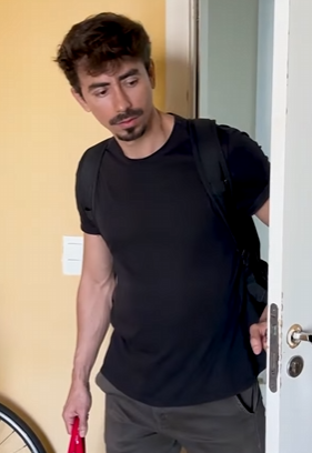 D2000003 Viajei 800jm pra conhecer meu amor e olha o que aconteceu part2