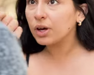 D0100007 Nem todo sorriso significa felicidade…part2