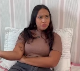 D0400011 Sua mãe dava a comida dela para outra pessoa part2