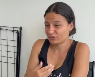 D0400008 Todos os dias ia procurar comida na casa da vizinha até que isso aconteceu part2