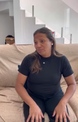 D0400011 Minha esposa me deixa ter namorado e os vizinhos tem invej4 de mim part2