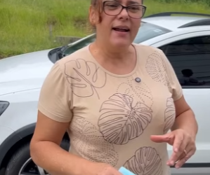 D0400003 O primeiro salário foi dado para minha mãe e a partir desse momento não me falta dinheiro part2