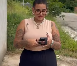 D0400008 Aquele que muito visita, muito provável que algo quer part2