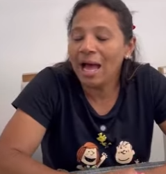 D0400014 Mulher vendia sopa até às 9 da manhã e olha o que a vizinha fez part2