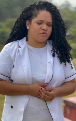 D1800006 Nem todo sorriso significa felicidade…part2