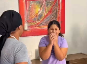 D1300013 A criança acusou a funcionária de ter apertado o braço dela e a mãe apoiou part2