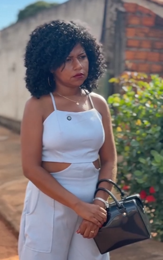 D1700004 Ela recebeu uma grande oportunidade part2