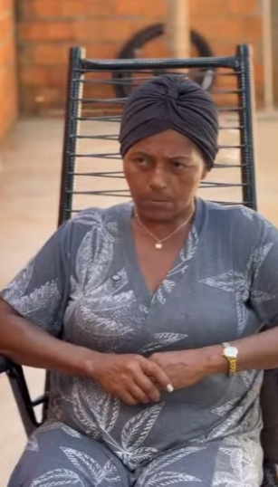 D1700006 Ela achou que a mãe precisava de ajud4 , mais olha oque aconteceu part2