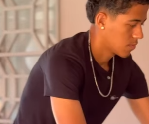 D1700009 O carinho da filha part2