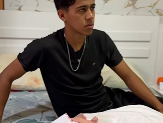 D1700004 Filho folgado ! Acompanhe essa história part2