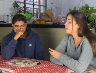 D1500003 Patrão descobre que sua esposa não tem pagado o salário de funcionário part2