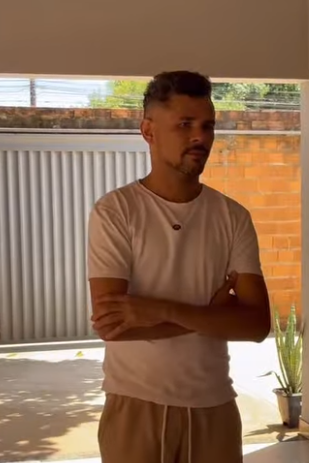 D1700004 Ele tinha verg0nha da mãe e olha oque ela fez! part2