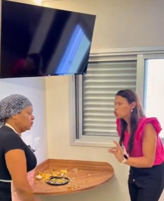 D1300004 Patroa quebrou todo o bolo e ainda acusou a funcionária de ter quebrado part2