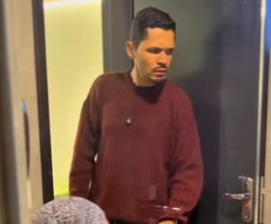 D1300002 Funcionária almoça dentro do banheiro porque a patroa mandou part2