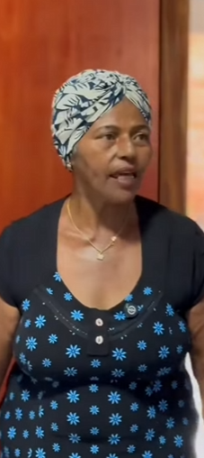 D1700007 O primeiro dia de trabalho da Rosângela part2